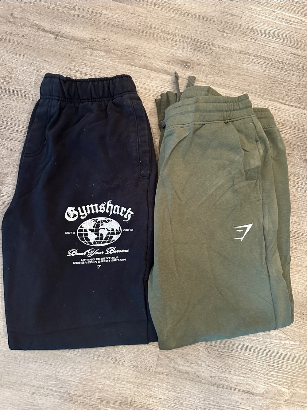 Gymshark men Sweatpants Set - Black & Olive